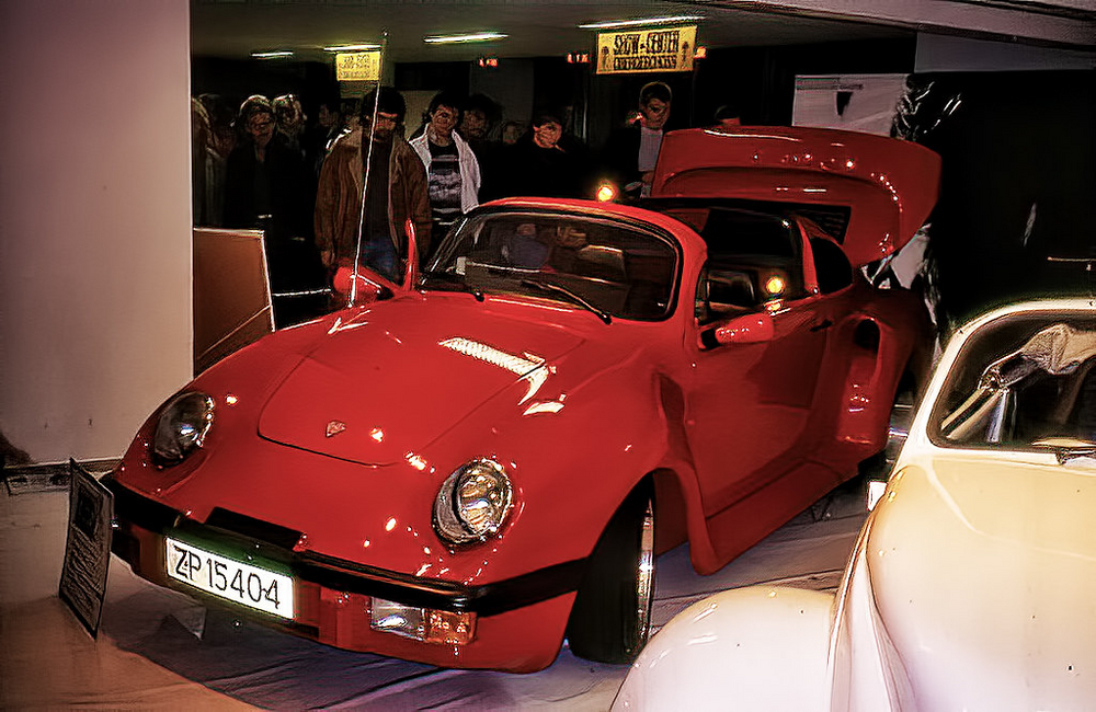 Screenshot2024-11-01at21-18-57EssenMotorShow1984ScanvomDiaPeter-MichaelvdGoltzFlickr.thumb.png.24912b8e12de9a70c874e20e02749da8.png
